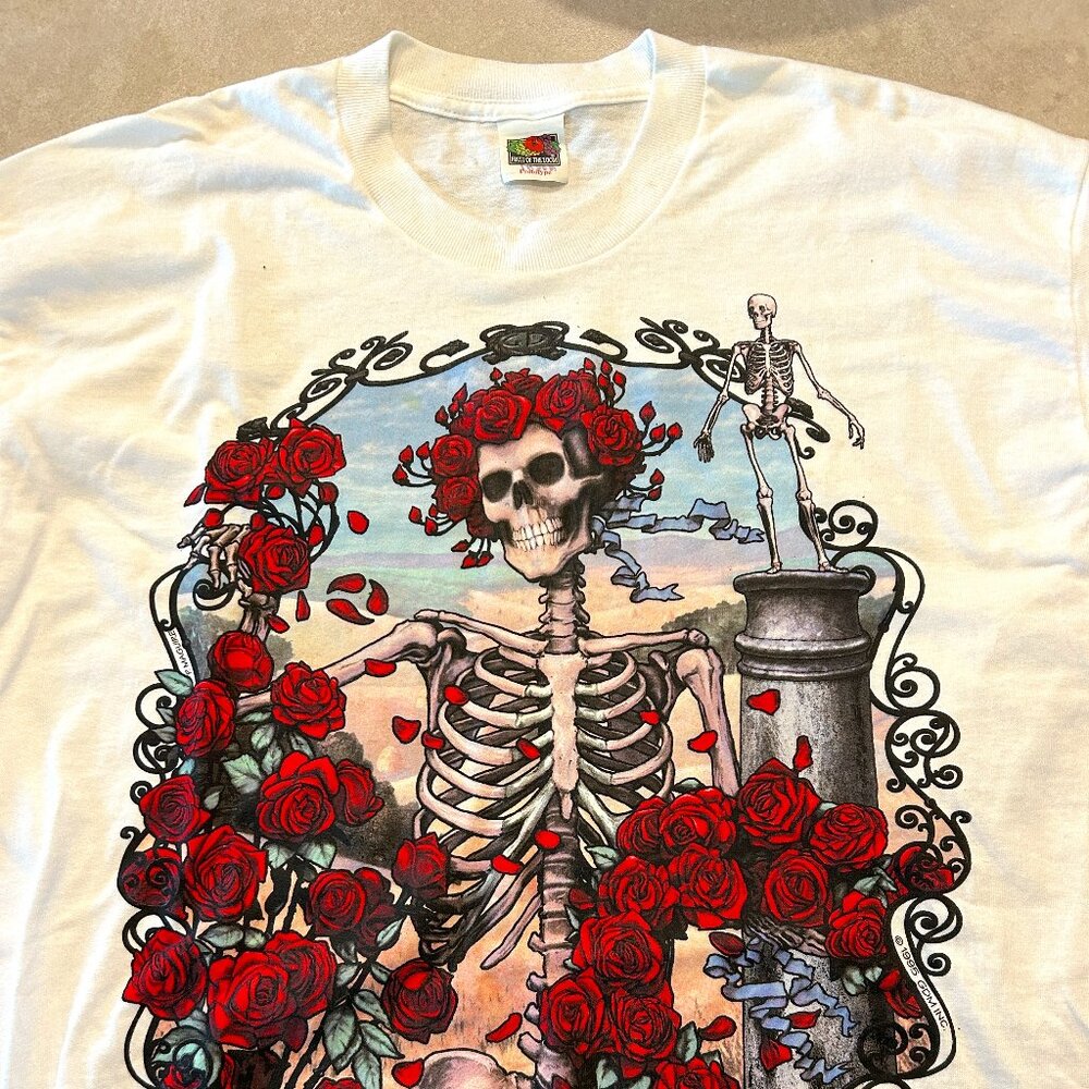 VINTAGE GRATEFUL DEAD T-SHIRT